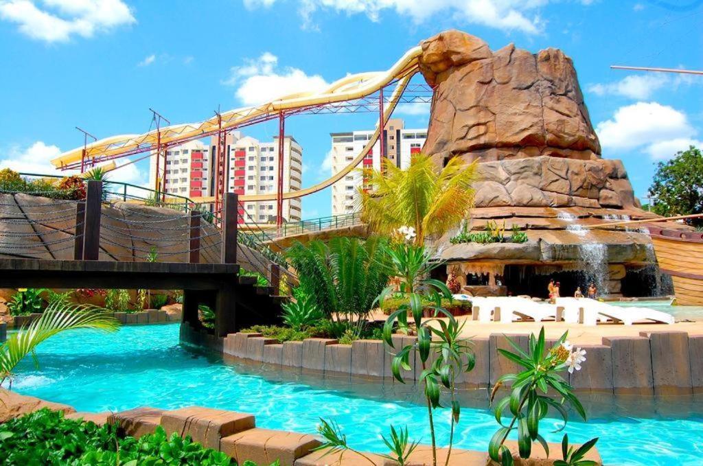 קאלדס נובאס Piazza Diroma - Cortesia Park Diroma, Splash E Slide מראה חיצוני תמונה