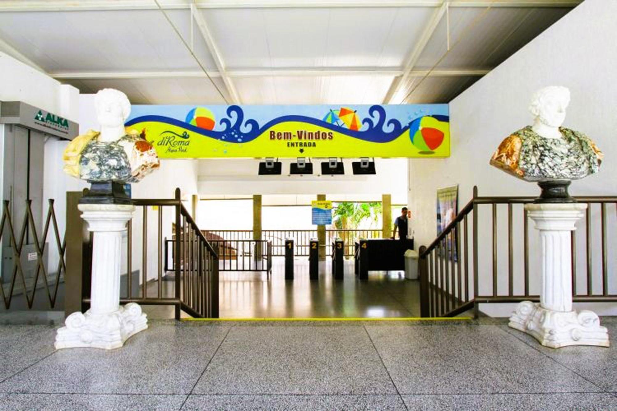 קאלדס נובאס Piazza Diroma - Cortesia Park Diroma, Splash E Slide מראה חיצוני תמונה
